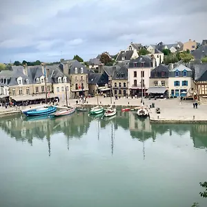 https://t2-port-de-saint-goustan.inbrittany.com
